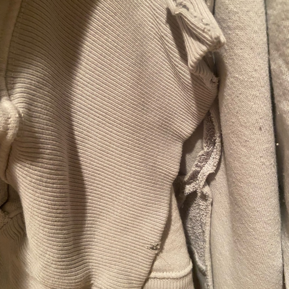 NWOT! We The Free by Free People Women's Gray and Orange Graphic Camden Sweater - Picture 6 of 11